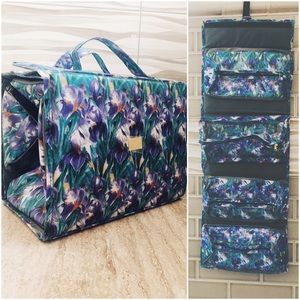 LIKE NEW, NEVER USED JM NewYork Travel Makeup Bag